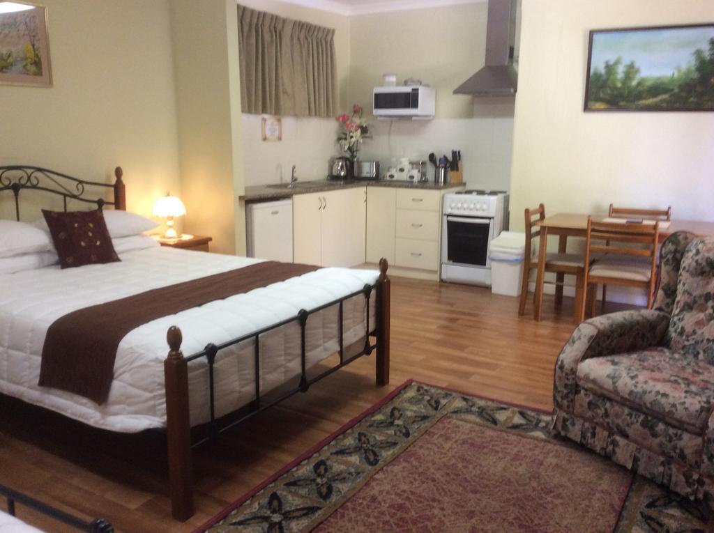 Armadale Cottage Bed & Breakfast Redcliffe Exteriör bild