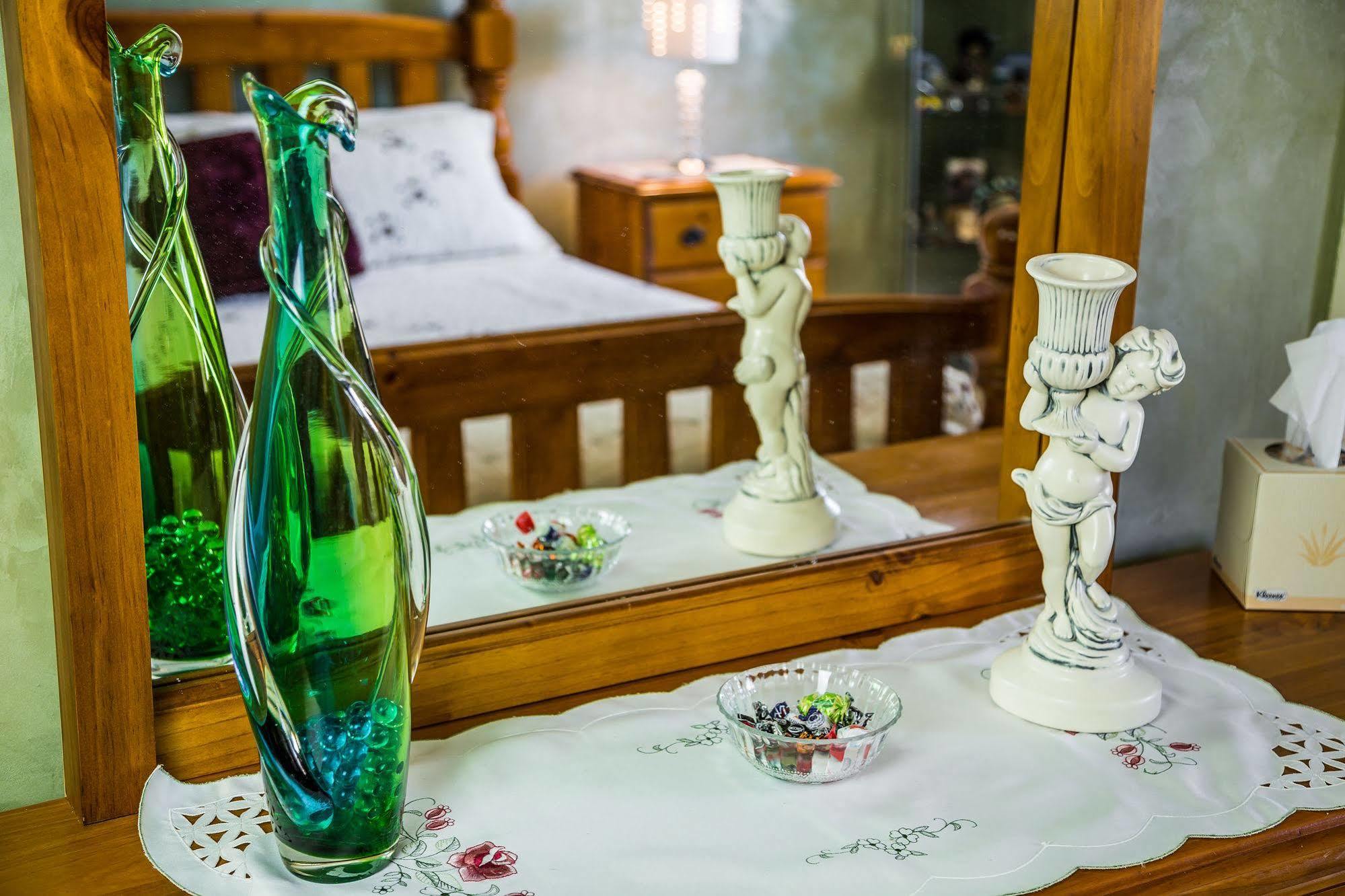 Armadale Cottage Bed & Breakfast Redcliffe Exteriör bild